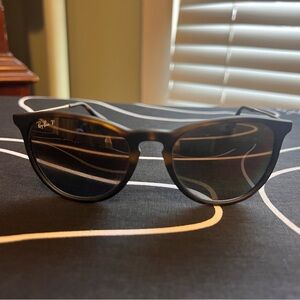 Rayban Erika Polarized Sun Glasses with case in excellent shape.